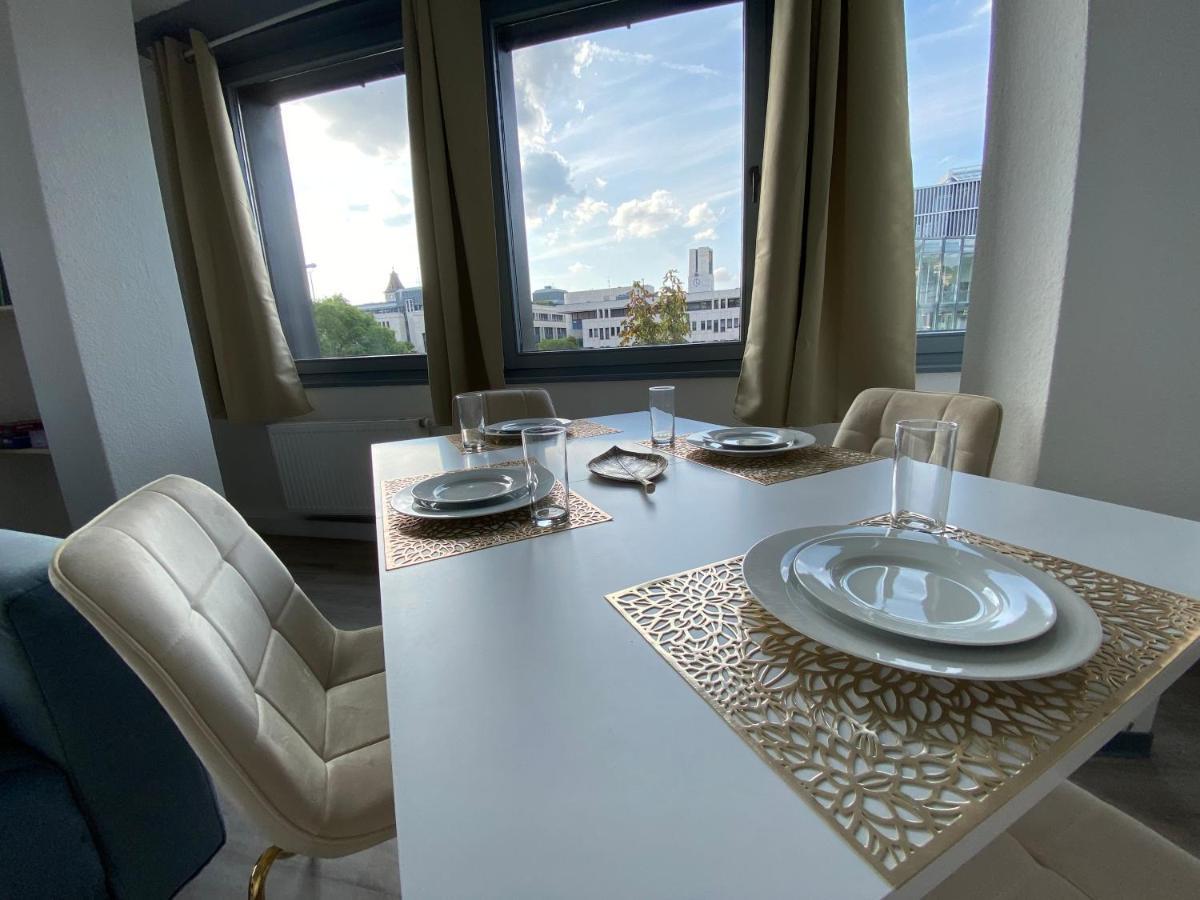 Urbansuites - Modern & Zentral In Der City - Dein Zuhause In Stuttgart Exterior photo