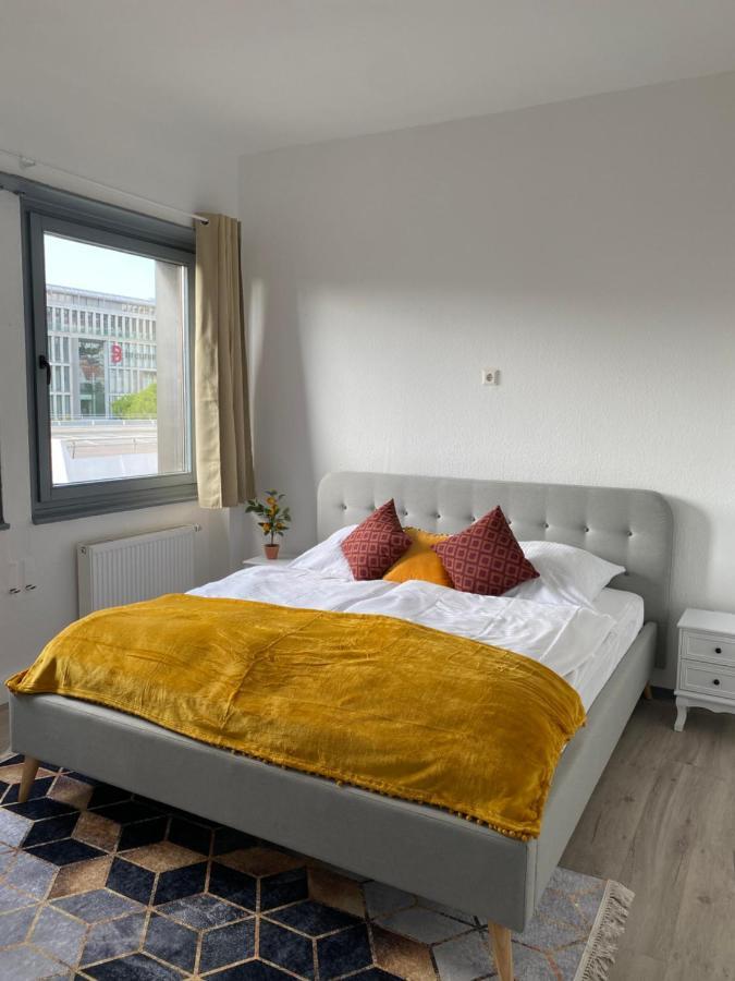 Urbansuites - Modern & Zentral In Der City - Dein Zuhause In Stuttgart Exterior photo
